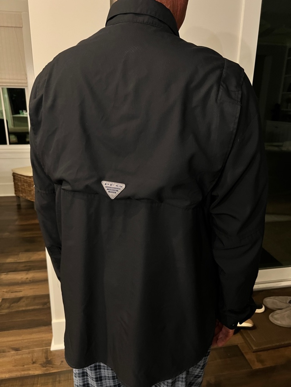 Columbia Black Men’s Casual Button-Down Shirt with Chest Pockets